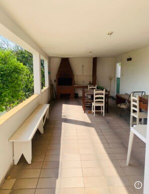 Outdoor dining - India Space (mairipora)