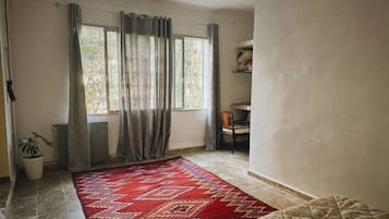 1 quarto, ferros/tábuas de passar roupa, Wi-Fi, roupa de cama
