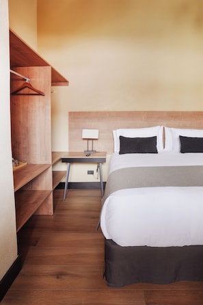 Comfort Single Room | In-room safe, desk, laptop workspace, blackout drapes - Centenario Hotel Boutique (Quetzaltenango)