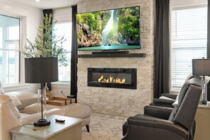 TV, stereo - 2024 Built Villa - Marshview 10min downtown/Folly (Folly Beach)