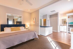 1 makuuhuone, silitysrauta/-lauta, ilmainen Wi-Fi, vuodevaatteet