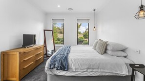 4 chambres, bureau, fer et planche à repasser, Wi-Fi gratuit