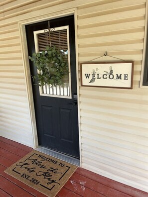 تفاصيل الفندق من الخارج