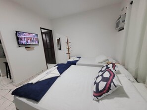 1 bedroom, iron/ironing board, WiFi, bed sheets - Verolme: Cozy and family-friendly apartment, close to the Brasfels shipyard and Marinas (Verolme Angra dos Reis)