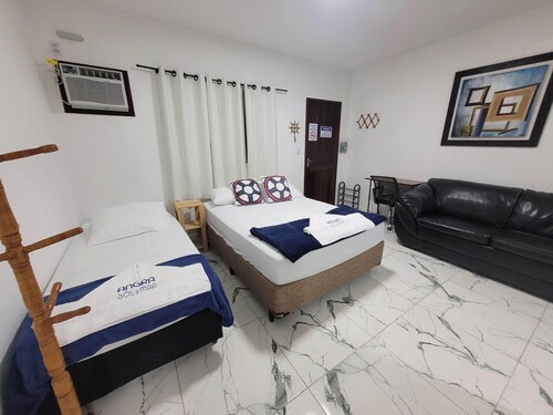 Verolme: Cozy and family-friendly apartment, close to the Brasfels shipyard and Marinas