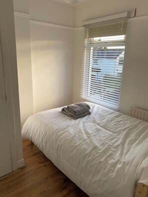 2 chambres, fer et planche Ă repasser, Wi-Fi, draps fournis