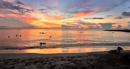 Beach house with private pool and access to the sea. Ideal/families and friends.