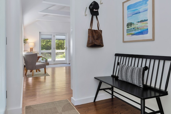 Smart TV, fireplace, printers - Charming Home with Fireplace and Indoor Pool in Sharon, CT (Sharon)