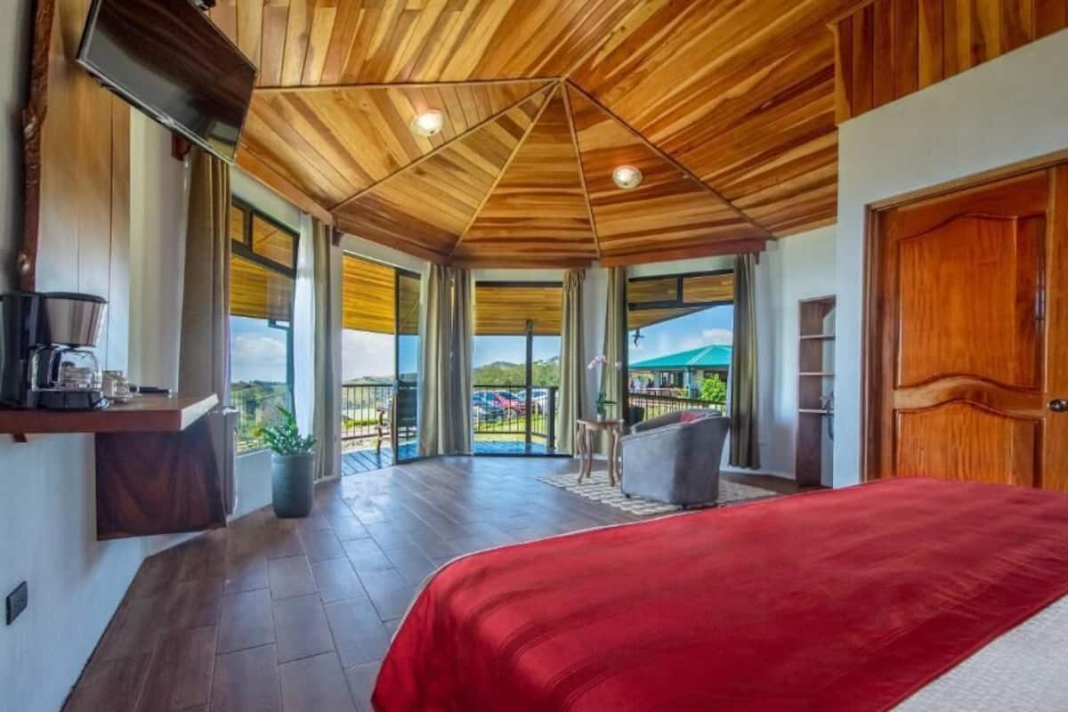 Deluxe Double Room, Balcony, Partial Sea View | Free WiFi