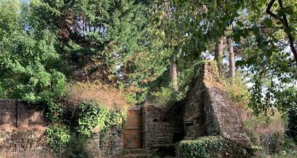 Two houses in a beautiful garden in Carnac, ideal for 2-3 families with children