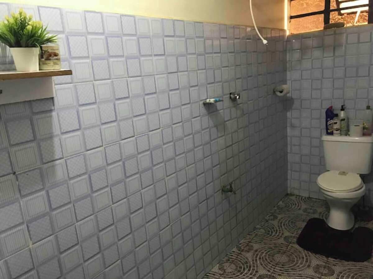 Pyyhkeet, saippua, vessapaperi