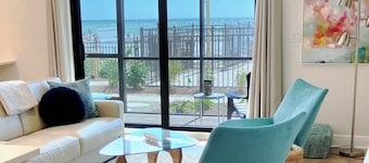 Sanibel 1-bedroom Beachfront Condo!
