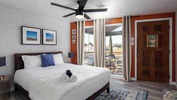 6 habitaciones, escritorio, tabla de planchar con plancha y wifi gratis