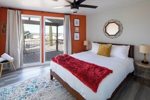 6 bedrooms, desk, iron/ironing board, free WiFi