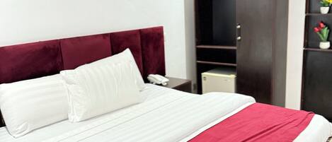 Standardzimmer | 2 Schlafzimmer, Schreibtisch, laptopgeeigneter Arbeitsplatz