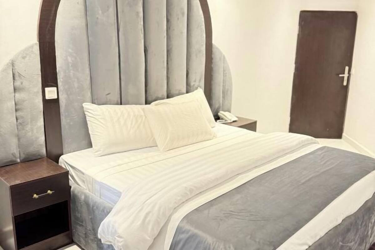 2 bilik tidur, meja, ruang kerja komputer riba, Wi-fi percuma