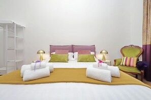 2 bedrooms, iron/ironing board, WiFi, bed sheets - Apartment near Termini Station (Roma)