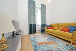 Living area - Apartment near Termini Station (Roma)
