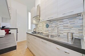 Private kitchen - Apartment near Termini Station (Roma)