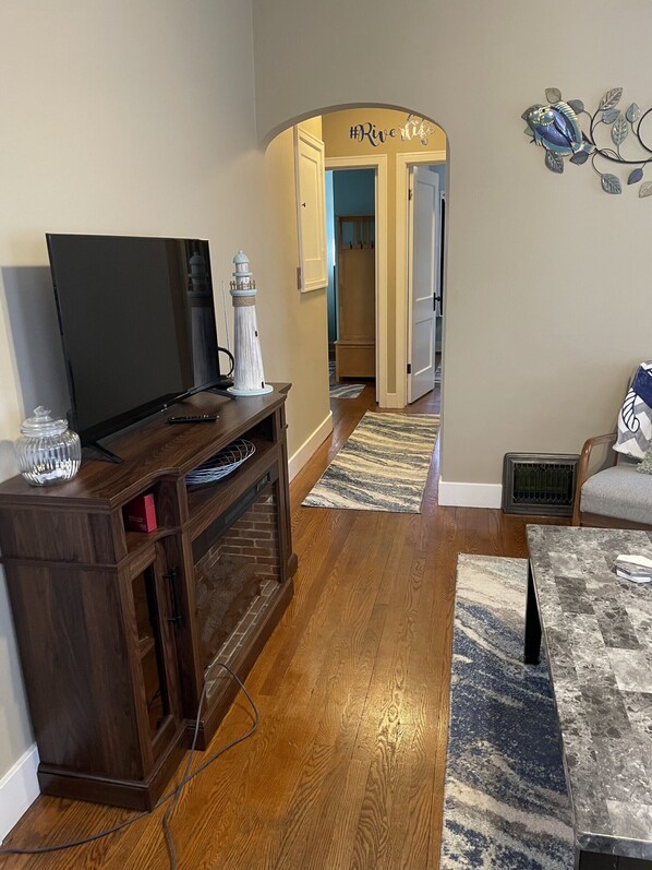 Interior - Fulton House 2-bedroom house in welcoming Wausau with WiFi, AC (Wausau)