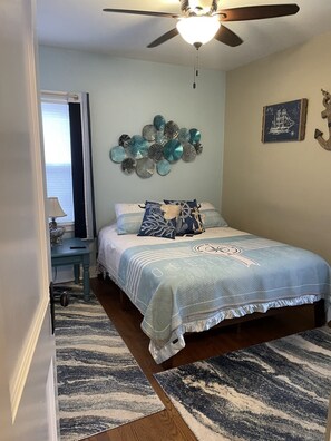 2 chambres, fer et planche à repasser, Wi-Fi, draps fournis