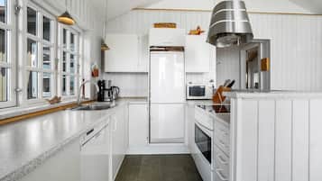 Kühlschrank, Herdplatte, Geschirrspüler