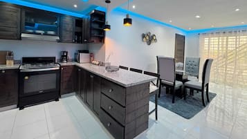 Fridge, microwave, oven, stovetop