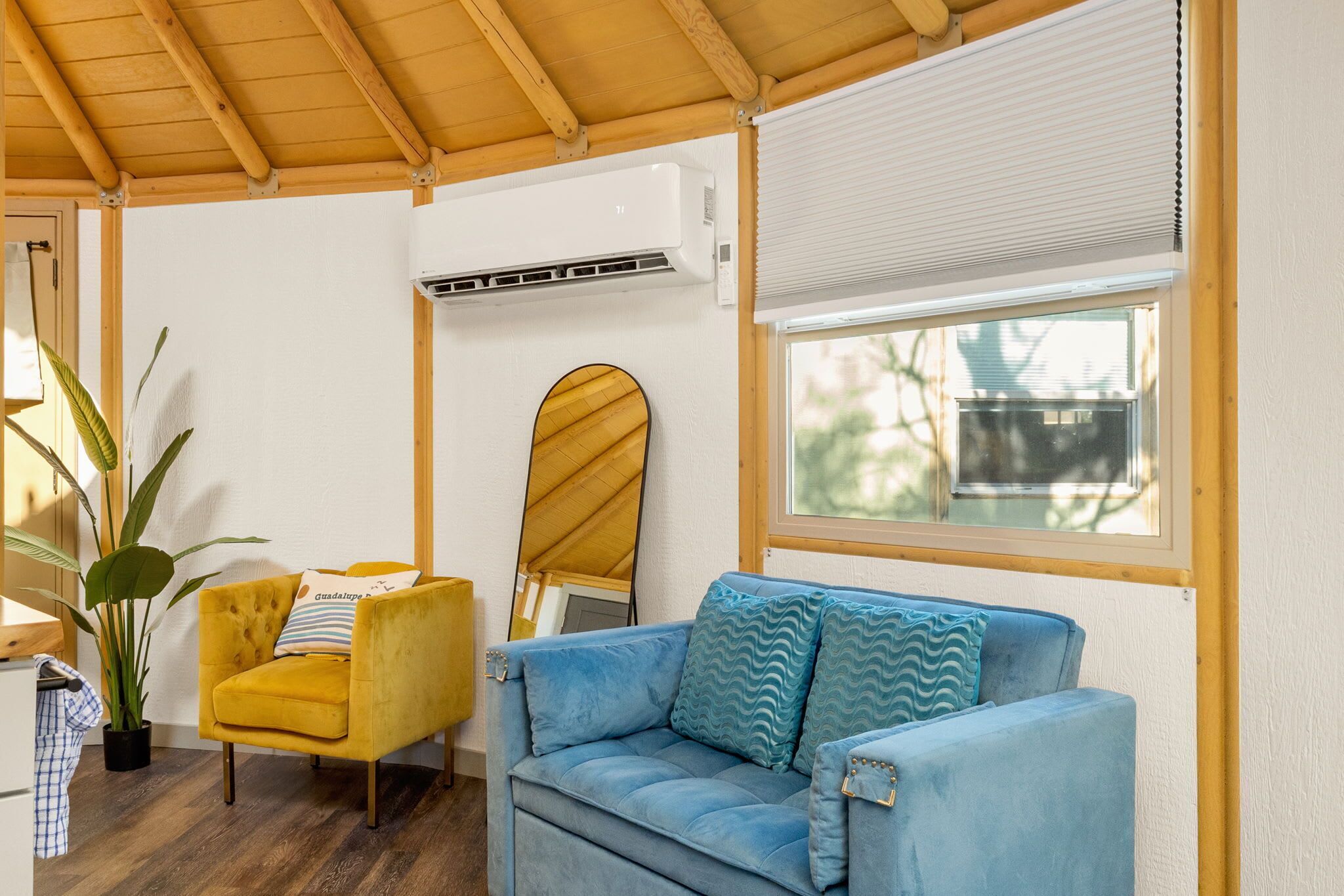Stillwater Luxe Texas Yurt-canin | Hot Tub | Glamp - Canyon Lake, TX
