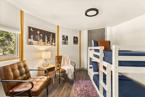 3 bedrooms, iron/ironing board, travel crib, WiFi