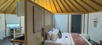 Harlow: Canyon Lake Luxury Yurt Getaway | Hot Tub