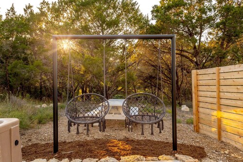 Cedar • Modern Yurt‑Cabin w/ Hot Tub + Swings • Sleeps 4