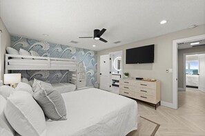 2 chambres, fer et planche à repasser, Wi-Fi, draps fournis
