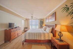 2 bedrooms, iron/ironing board, free WiFi, bed sheets - Direct Ocean Front Luxury Condo , DiMucci Twin Tower . 2 Bedrooms / 2 Bathrooms. (Daytona Beach)