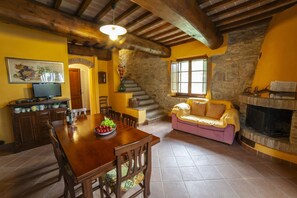 Fireplace - Villa Delogu by MMega (Radicondoli)