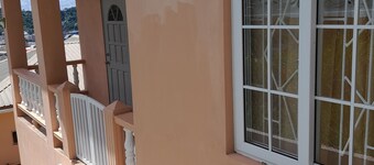 A private, classy 3- bedroom, apartment, A/C, free parking, Netflix, and Wifi,