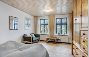 Interior - 2 bedroom beautiful home in Kalvehave (Kalvehave)