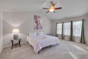 4 chambres, fer et planche à repasser, Wi-Fi gratuit, draps fournis