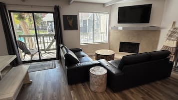 Smart-TV, Kamin