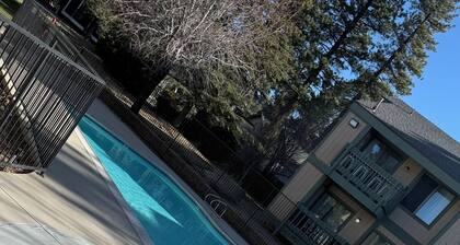 Charming 2-bedroom condo with WiFi in fabulous Big Bear Lake