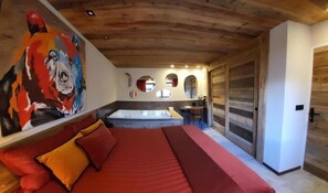 1 bedroom, iron/ironing board, travel cot, free WiFi