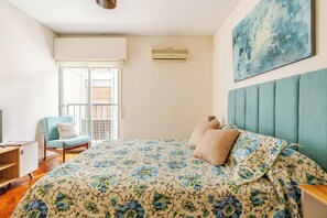 2 Schlafzimmer, Schreibtisch, Bügeleisen/Bügelbrett, WLAN