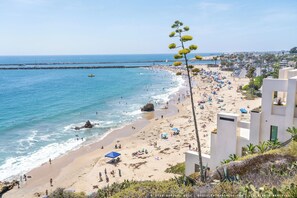 Beach - Cozy, private & charming 3bd/2ba cottage in a magical little village by the Sea (Newport Beach)