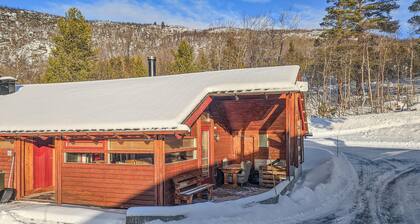 Nice home in Hovet with WiFi