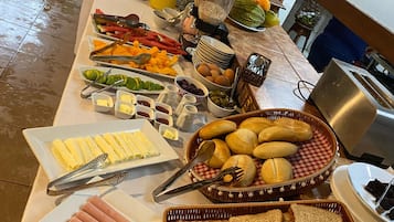 Bao gồm bữa sáng kiểu Âu hàng ngày