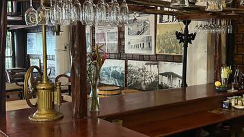 Bar (på overnatningsstedet)