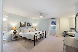 4 Schlafzimmer, Bügeleisen/Bügelbrett, kostenloses WLAN, Bettwäsche