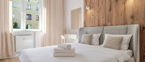 2 habitaciones, tabla de planchar con plancha, wifi y ropa de cama