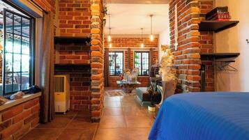 Cottage Familial, vue cour intérieure | 3 chambres, rideaux occultants, fer et planche à repasser, Wi-Fi gratuit