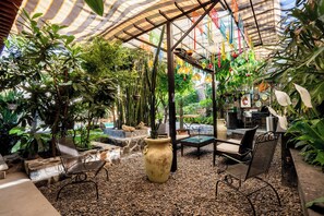 BBQ/picnic Area - Cozy House with Pool and 3 Bedrooms (Yautepec)