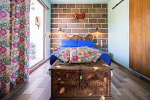 Cottage Familial, vue cour intérieure | 3 chambres, rideaux occultants, fer et planche à repasser, Wi-Fi gratuit